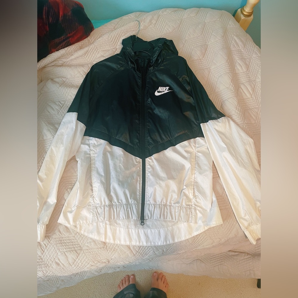 Nike Sportswear Windrunner jacket (windbreaker)